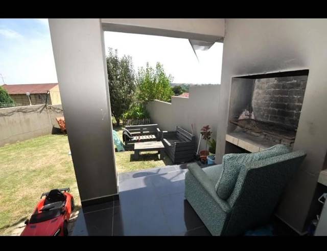 2 BEDROOM PROPERTY TO RENT IN VORNA VALLEY